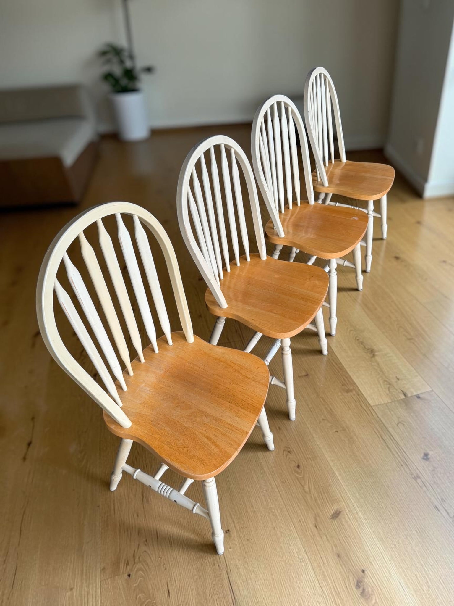 Dining chair set