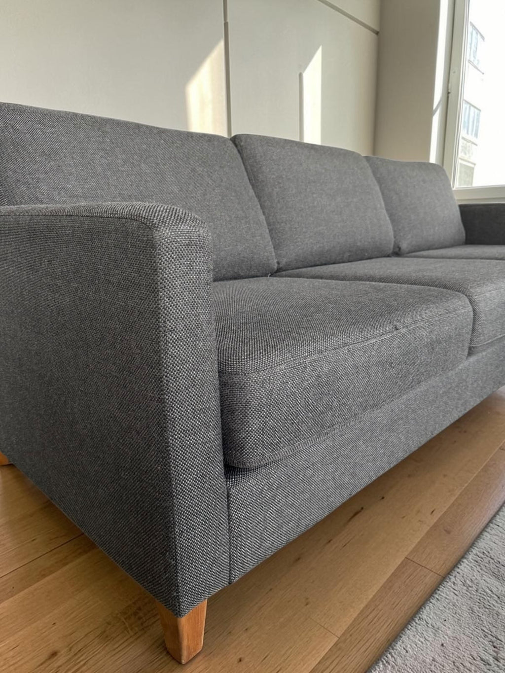 Compact corner sofa