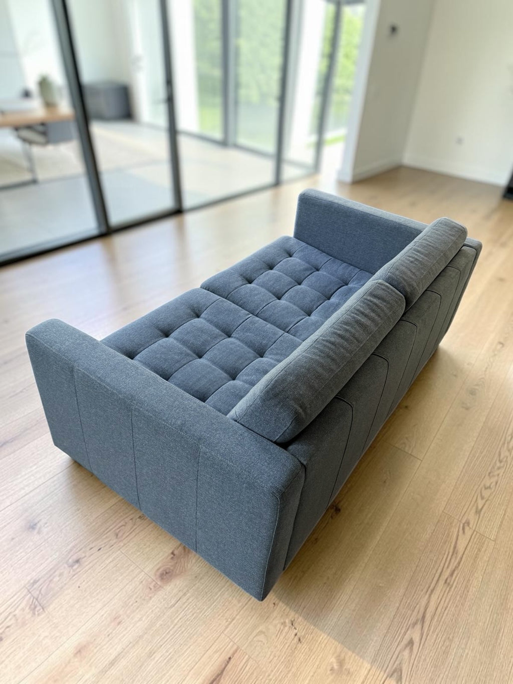 Elegant & Comfortable Living Room Sofa (Non-Sleeper)