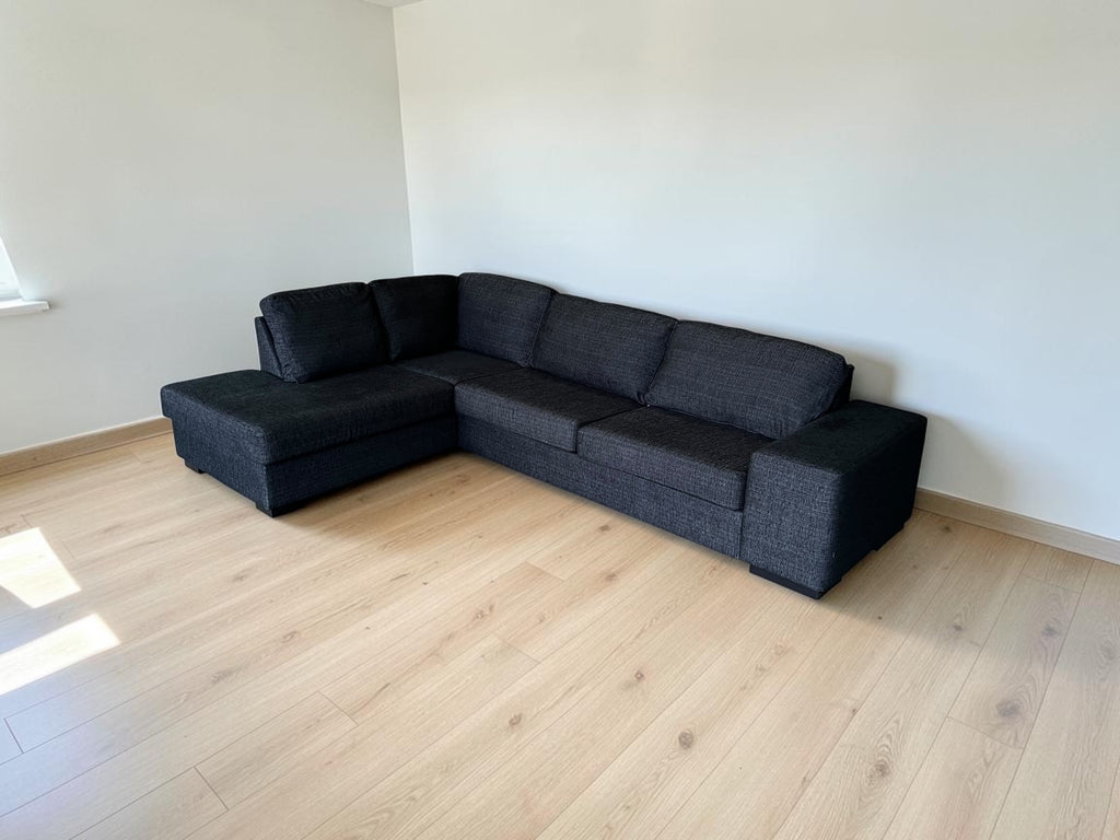 L-Shaped Corner Sofa in Dark Grey / Anthracite