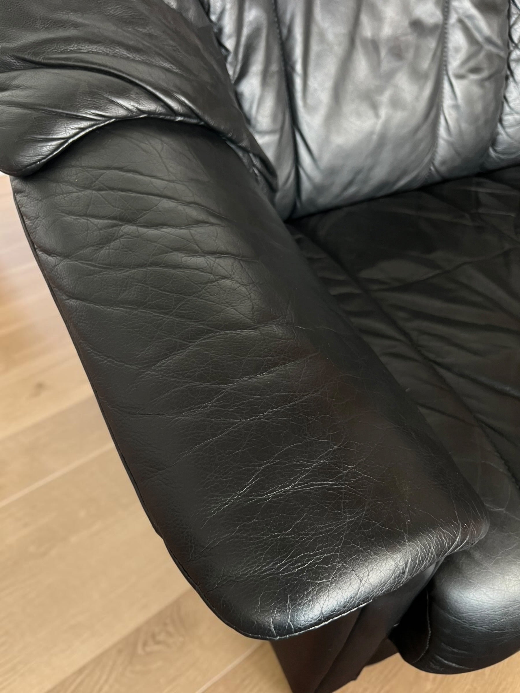 Genuine Leather Sofa (1992)