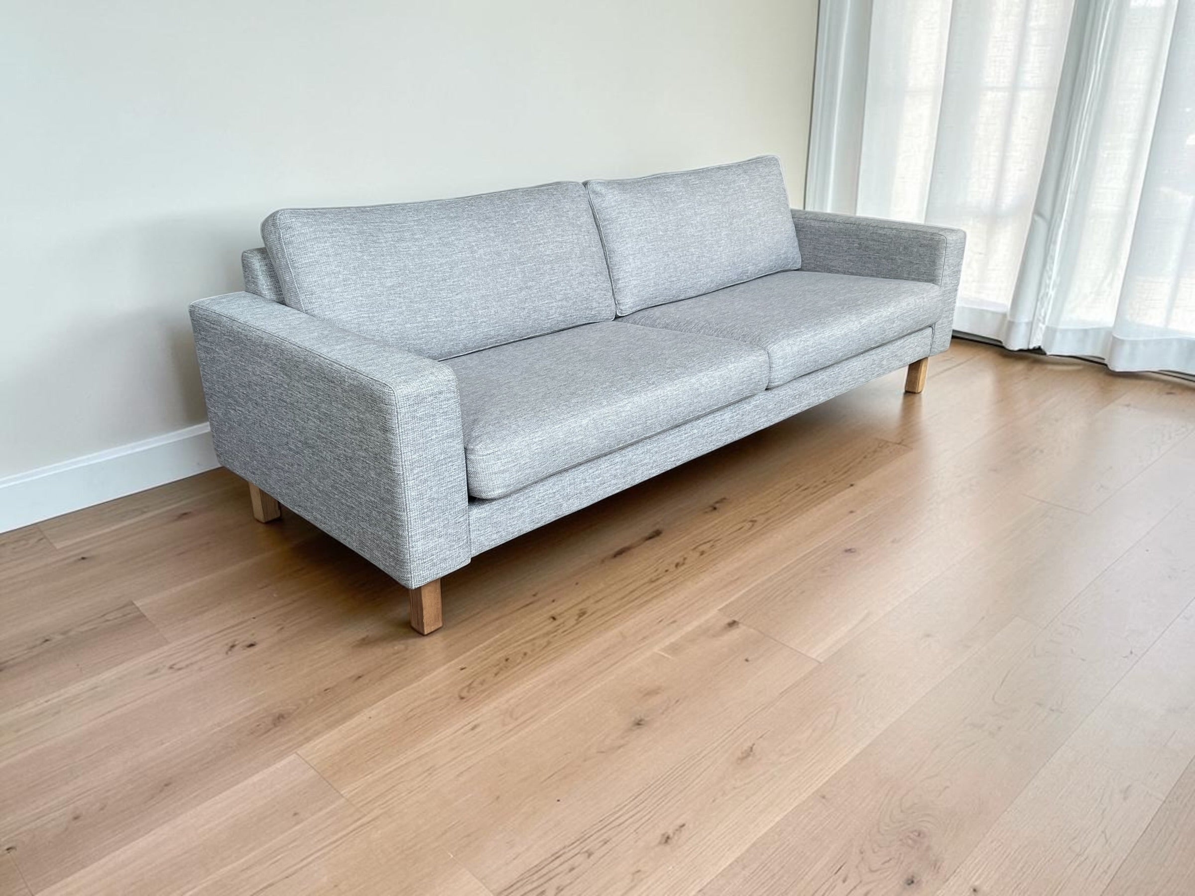 Stylish and Elegant Sofa