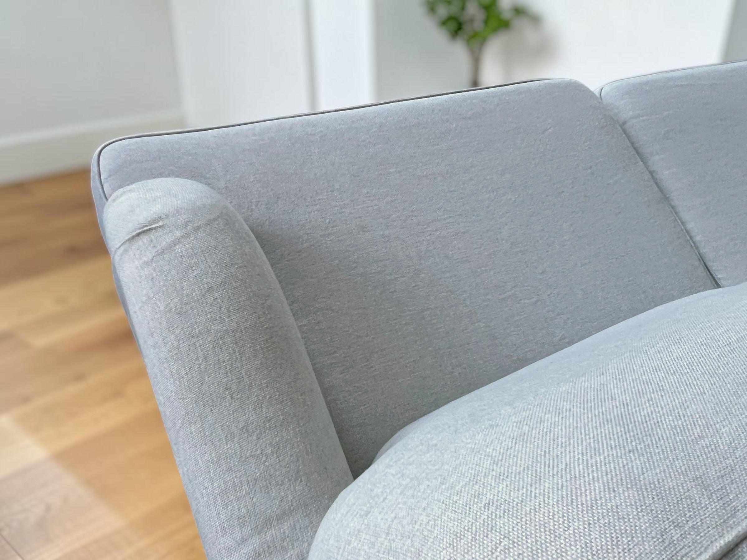 Classic Light Gray 3-Seater Sofa (200x90cm)