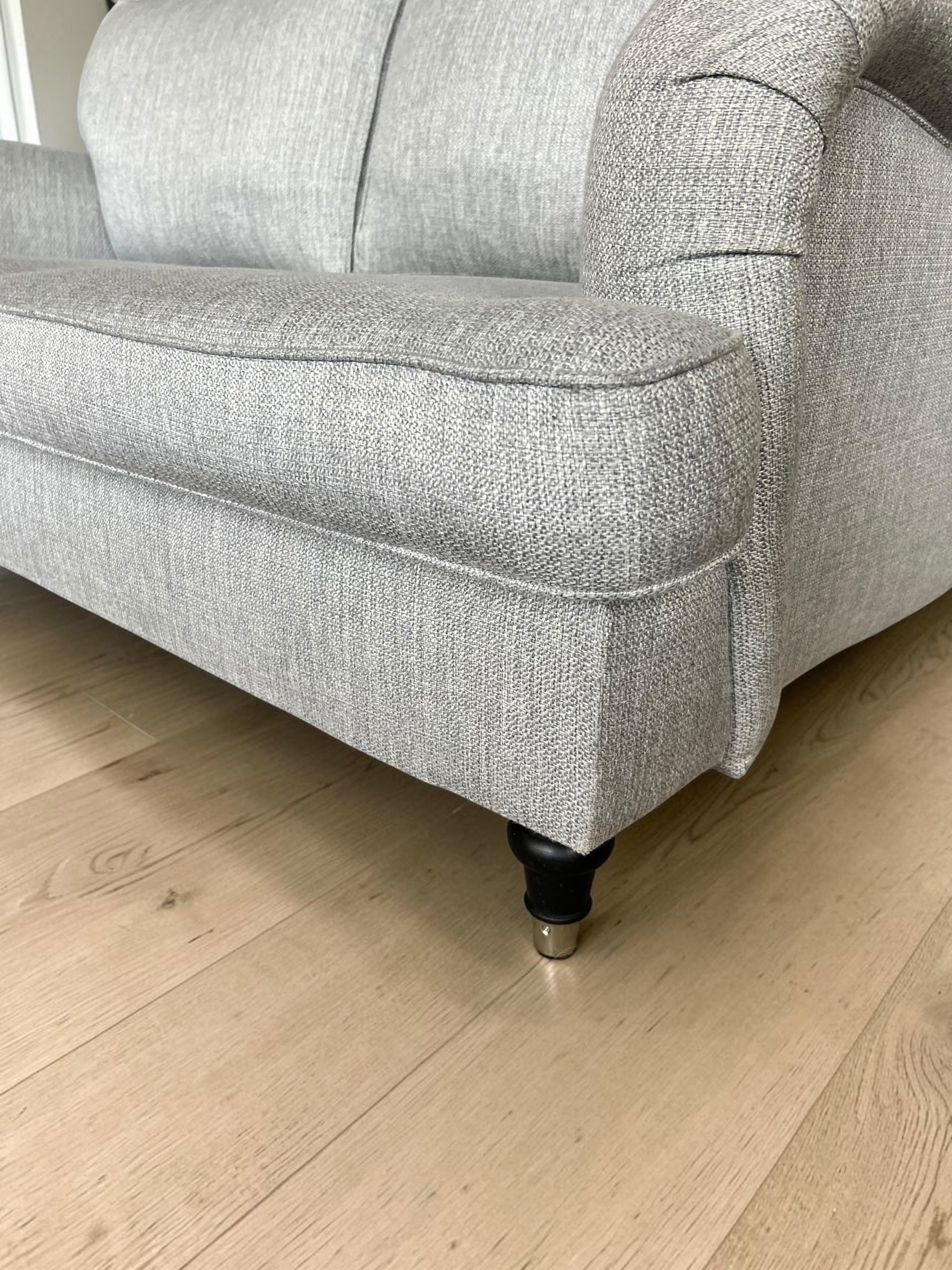 Elegant & Compact Sofa in Excellent Condition