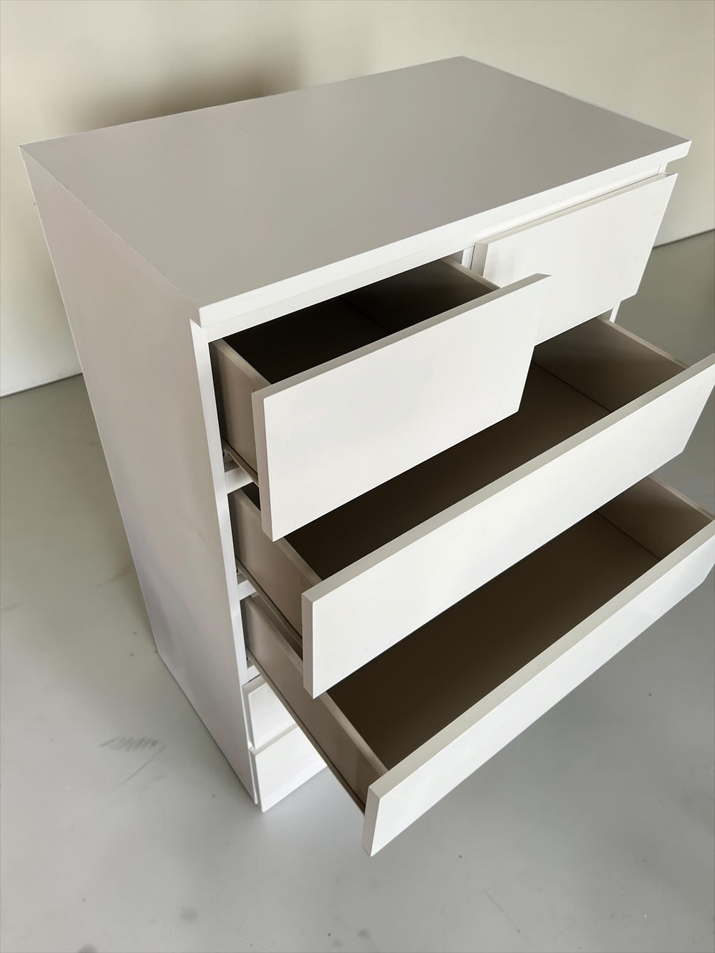Malm dresser