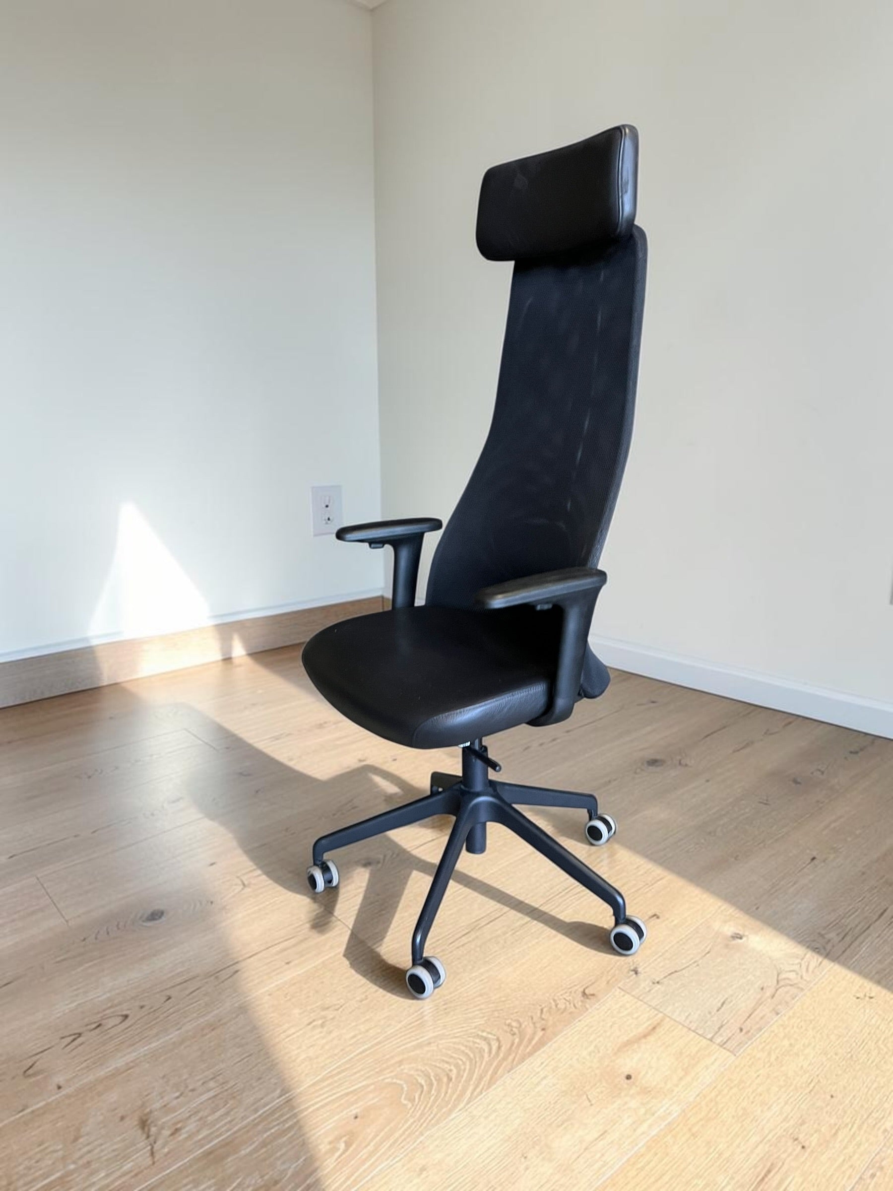 JÄRVFJÄLLET office chair