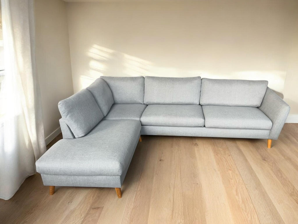 Light Grey Corner Sofa – 280 x 195 cm