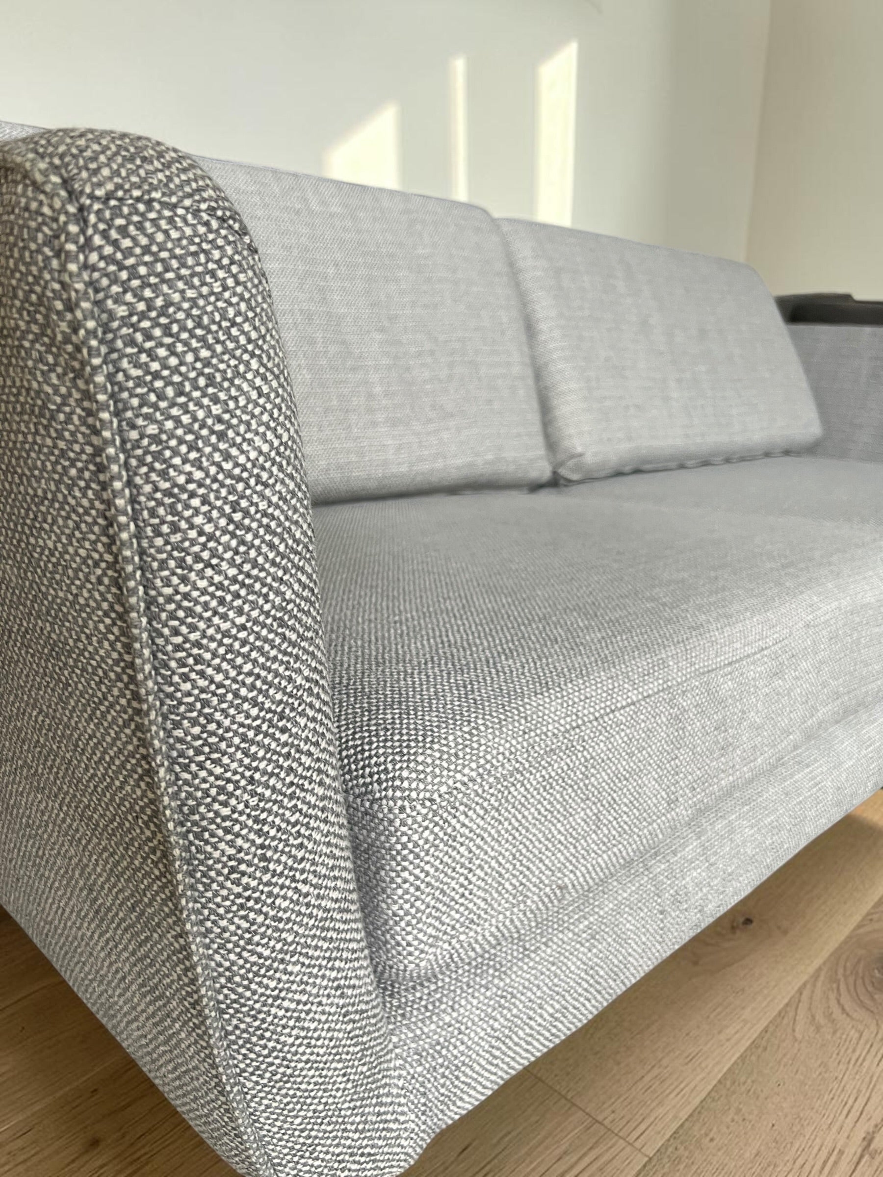 Stylish Svenska Hem 3-Seater Grey Sofa