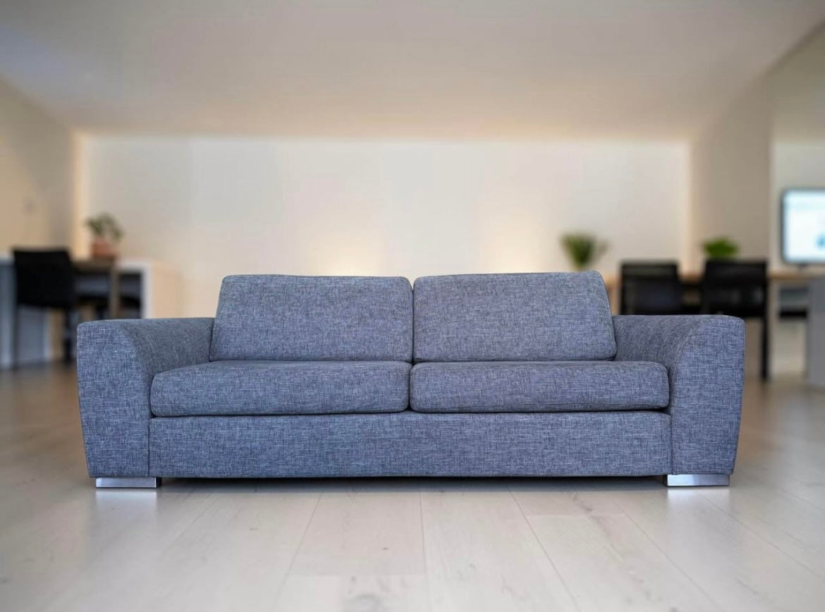 Premium Sectional Sofa – Pristine Condition