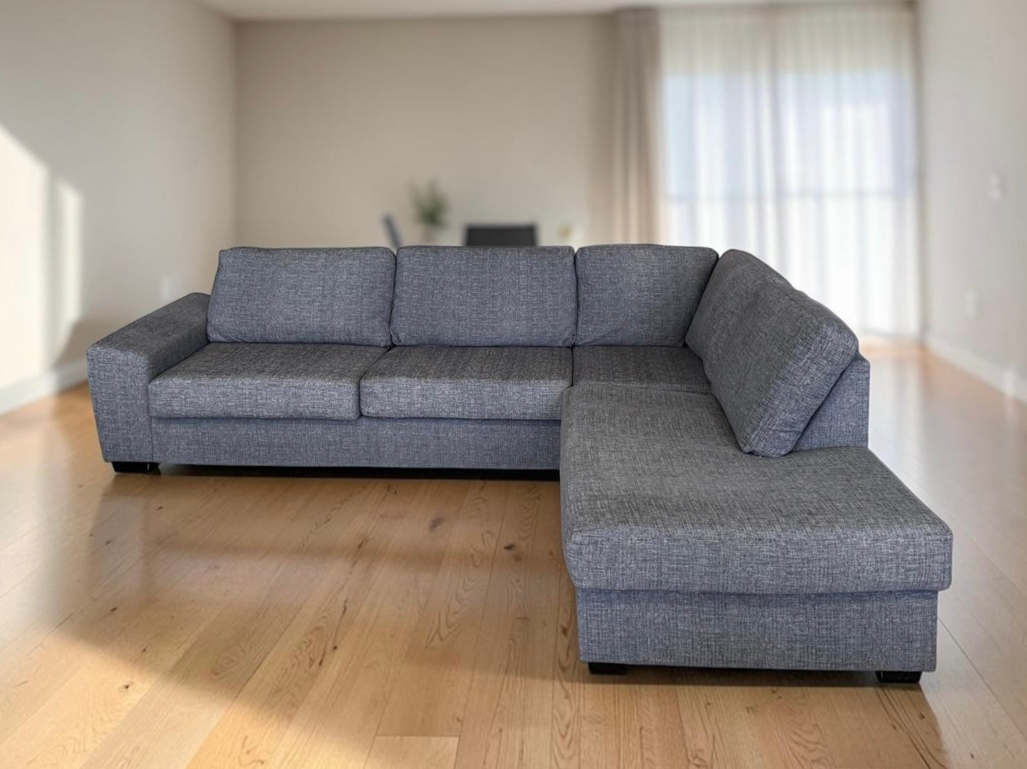 Comfortable L-Shape Corner Sofa