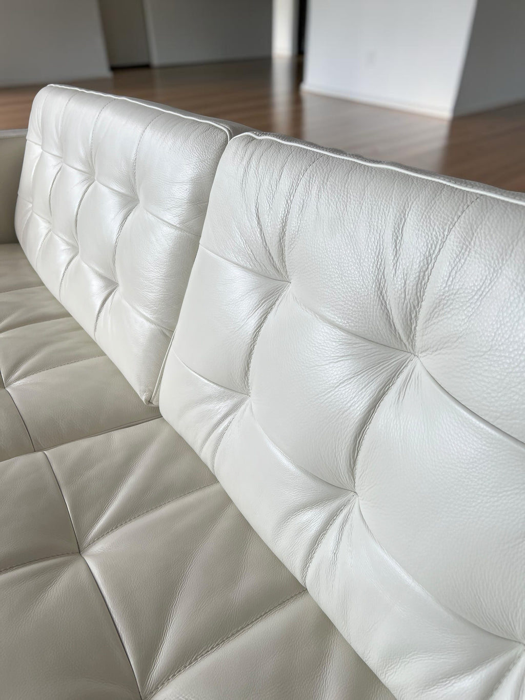 Elegant White Genuine Leather Sofa with Footstool (205 cm)