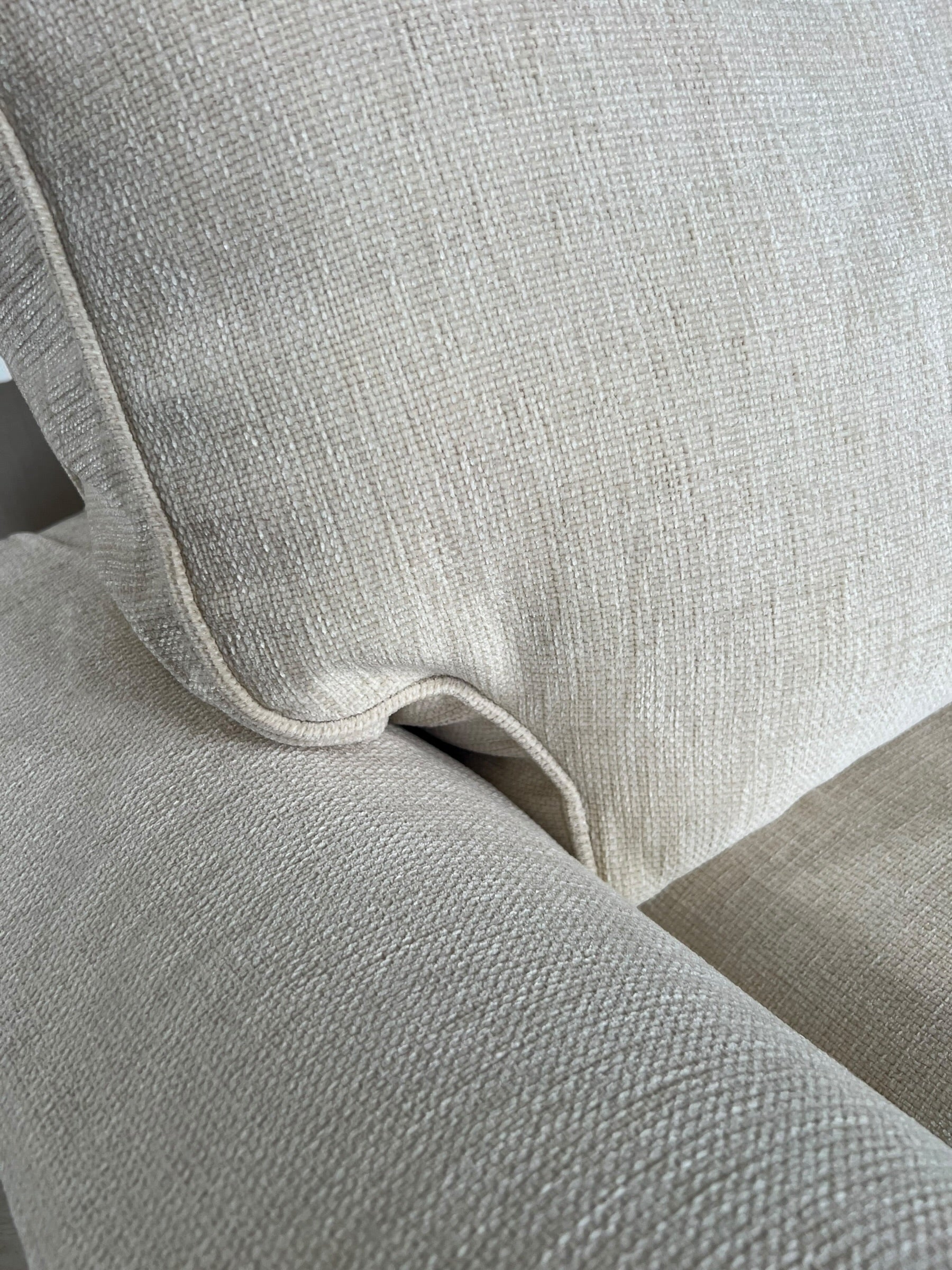 Beautiful & Ultra-Comfortable Beige Sofa (220 x 90 cm)