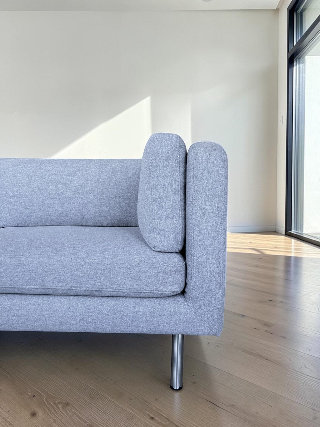 Minimalist Gray 3-Seater Sofa (210x90cm)