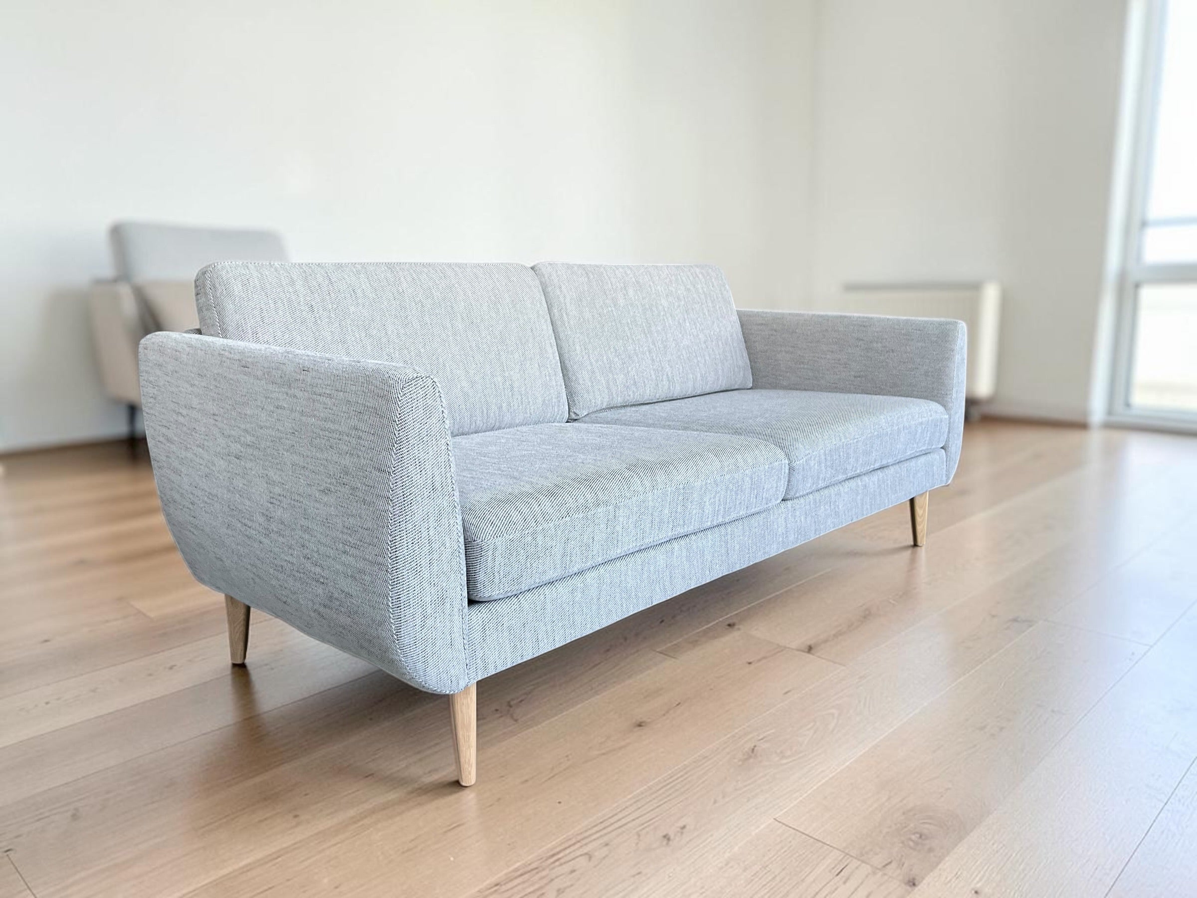 Elegant Light gray 3-Seater Sofa
