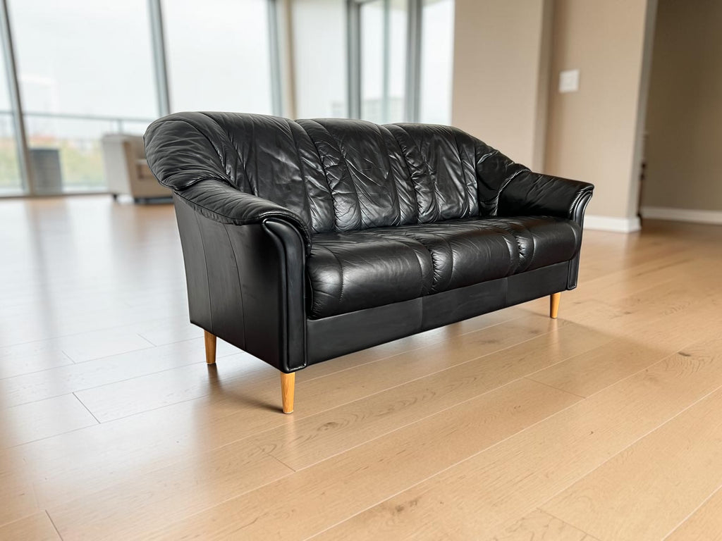 Genuine Leather Sofa (1992)