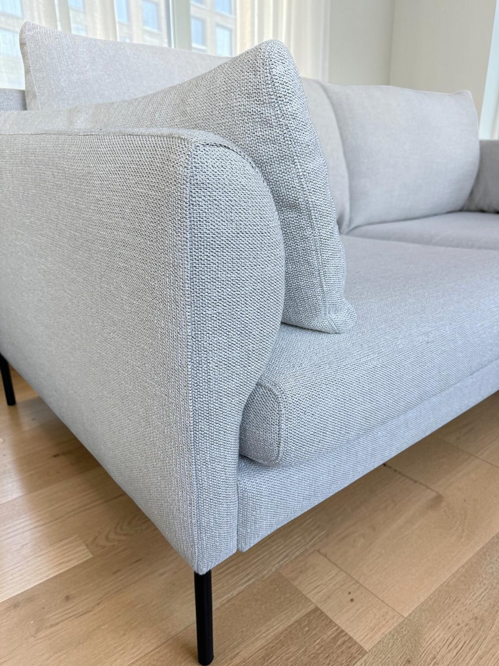 Contemporary 3-Seat Sofa – Light Grey