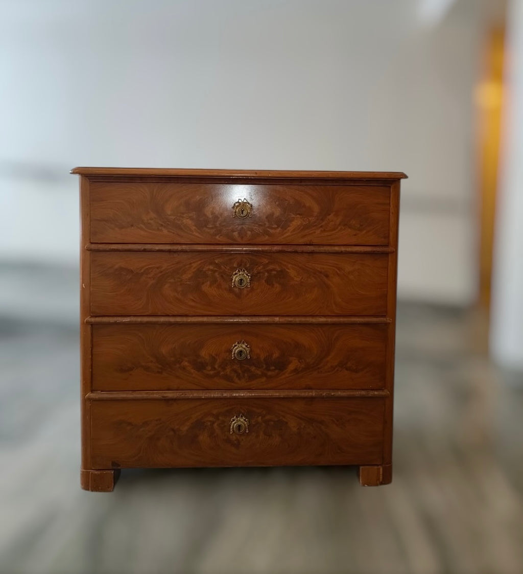 Dresser from 1930/1940