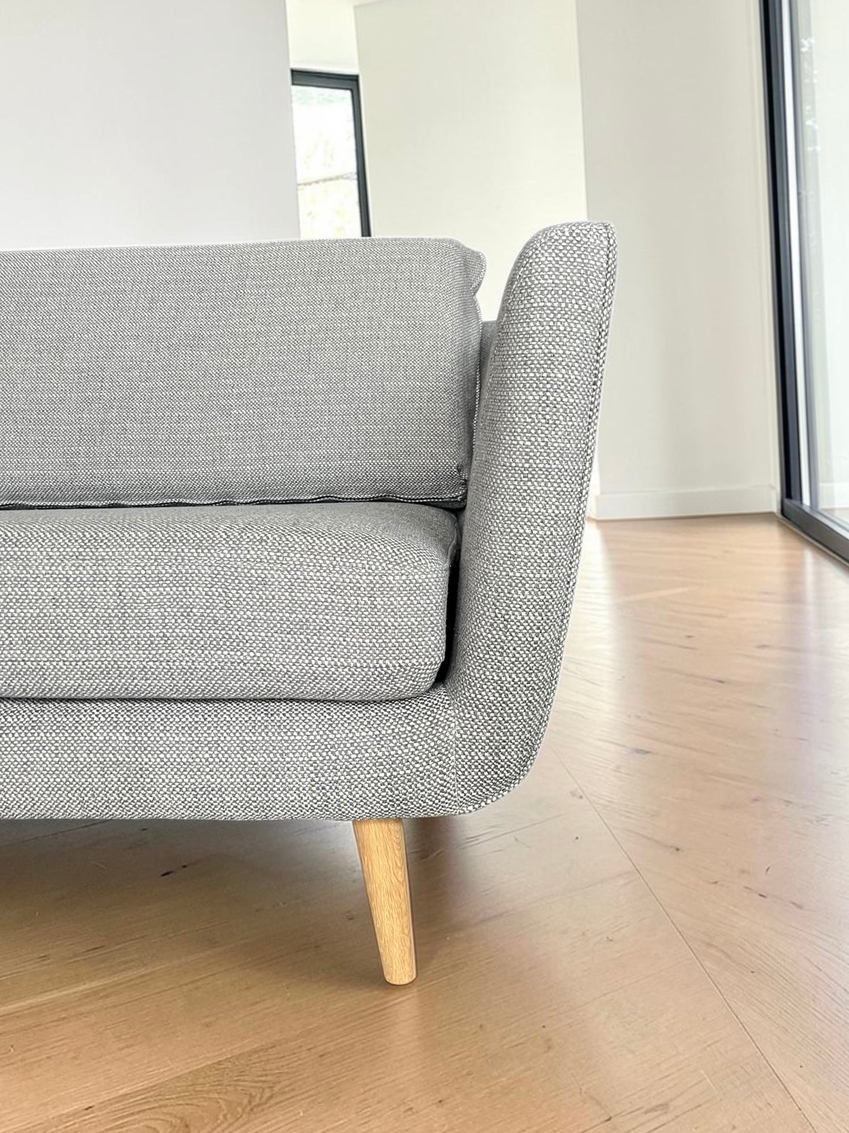 Stylish Svenska Hem 3-Seater Grey Sofa