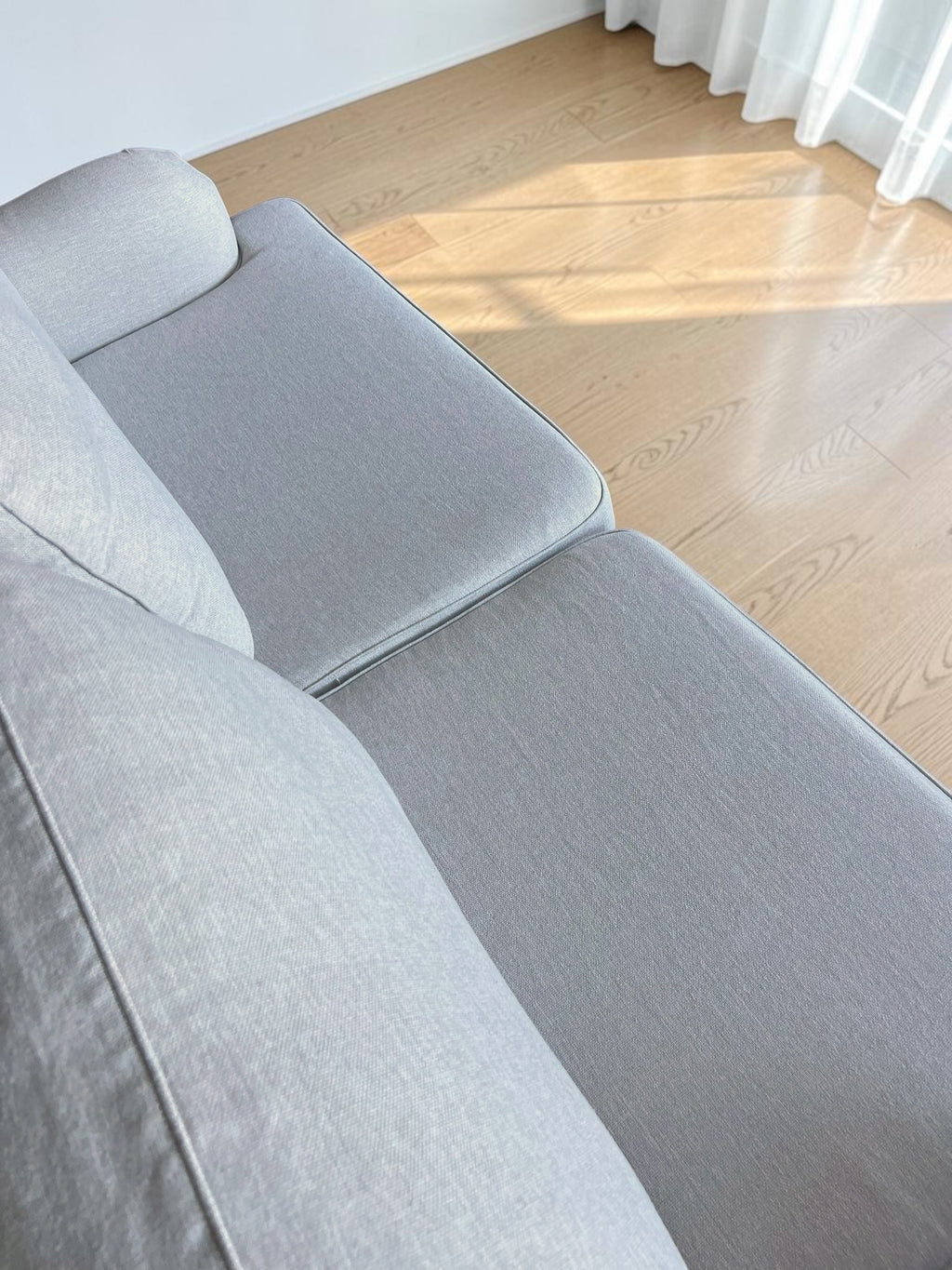 Classic Light Gray 3-Seater Sofa (200x90cm)
