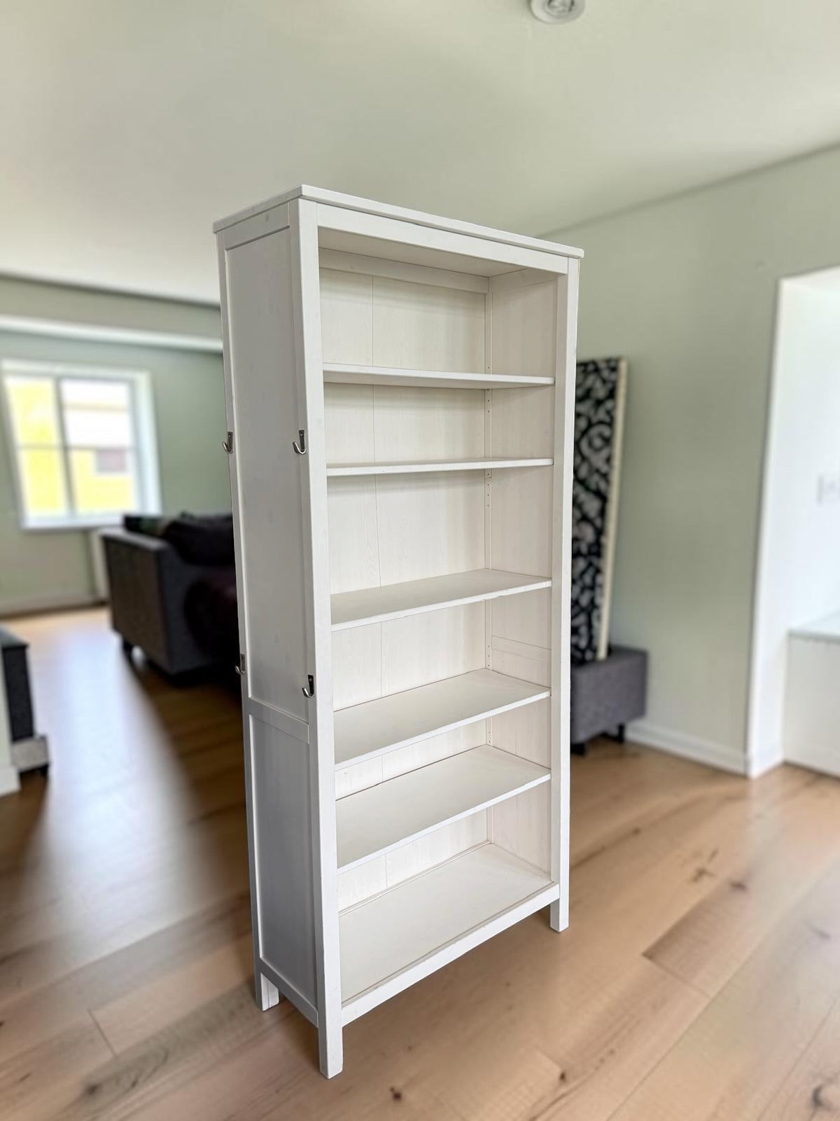 HEMNES Bookshelf
