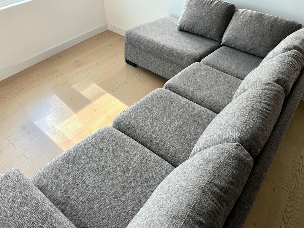 Comfortable Grey Corner Sofa (293 x 190 cm)