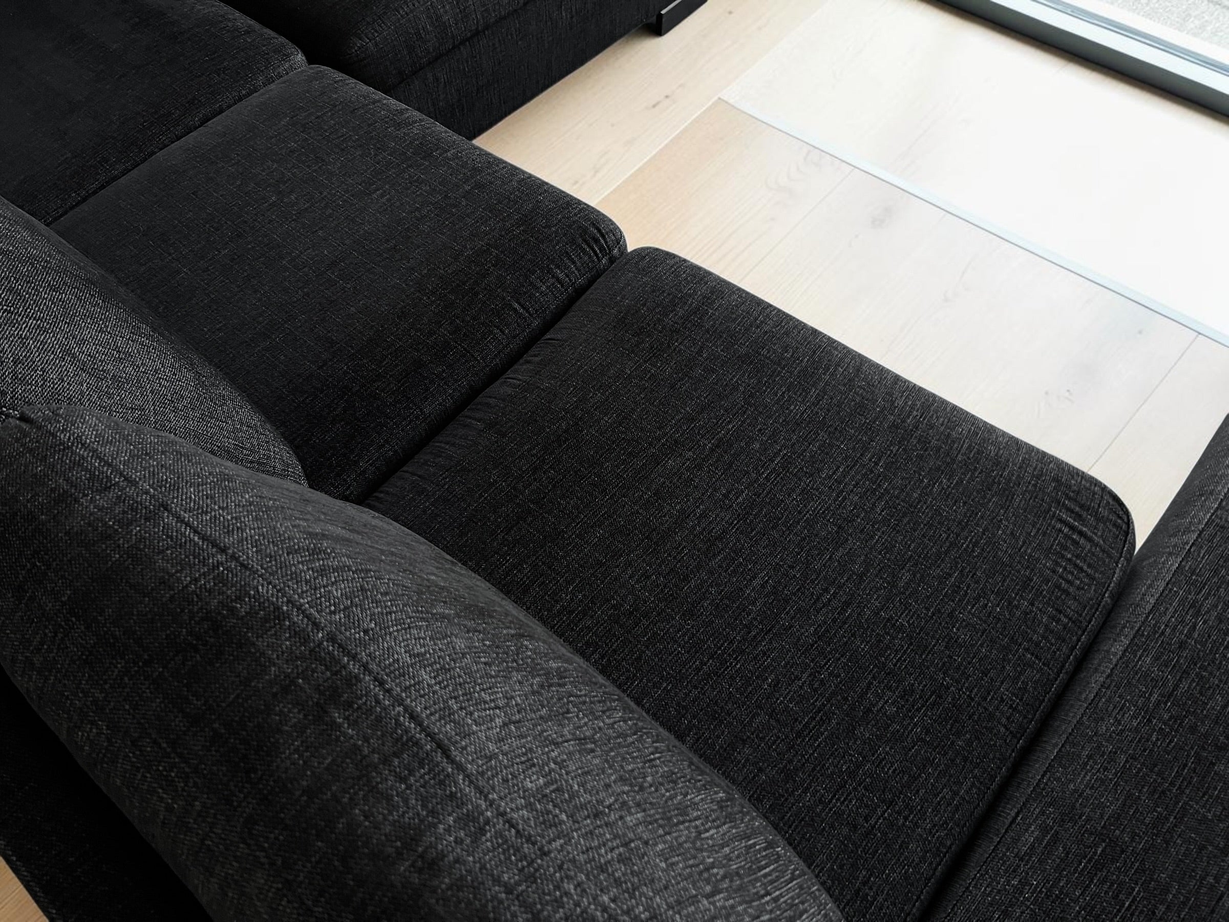 Large & Comfortable U-Shaped Corner Sofa