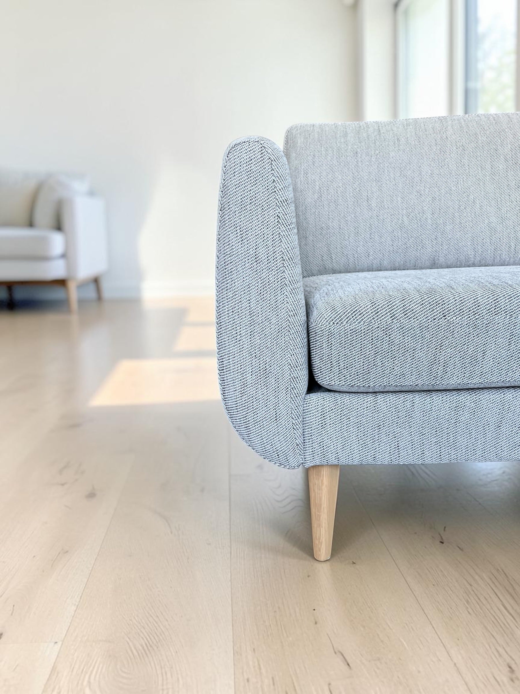 Elegant Light gray 3-Seater Sofa