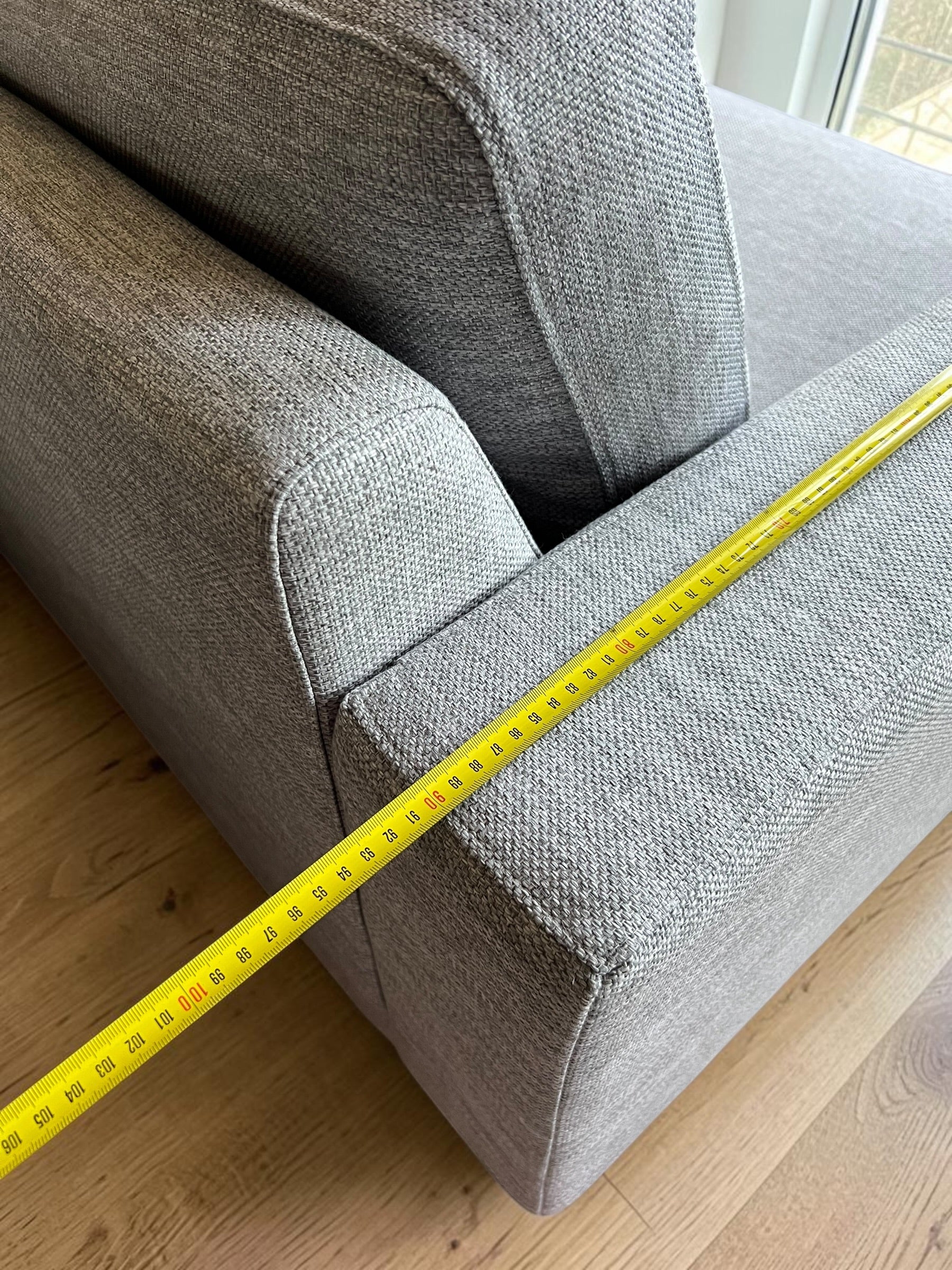 Stylish and Elegant Sofa