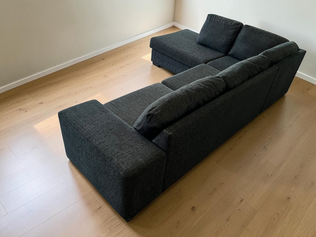 L-Shaped Corner Sofa in Dark Grey / Anthracite