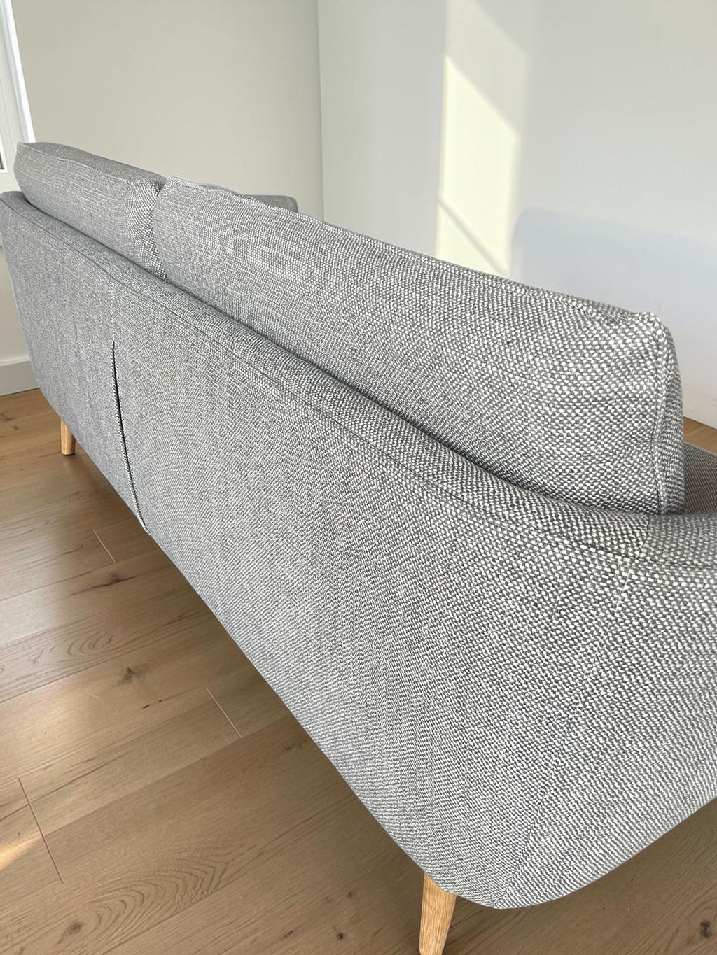 Stylish Svenska Hem 3-Seater Grey Sofa
