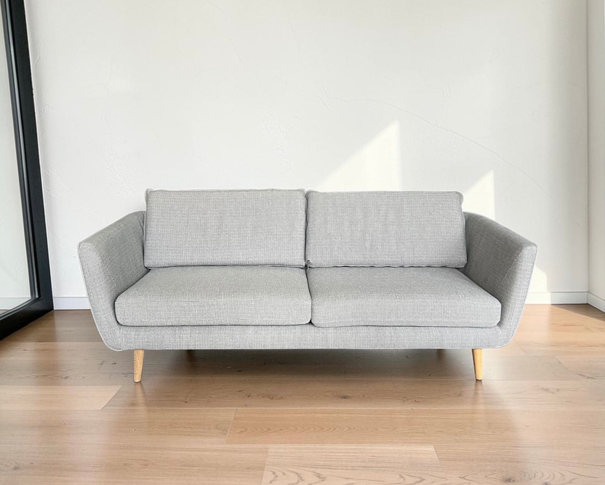 Stylish Svenska Hem 3-Seater Grey Sofa