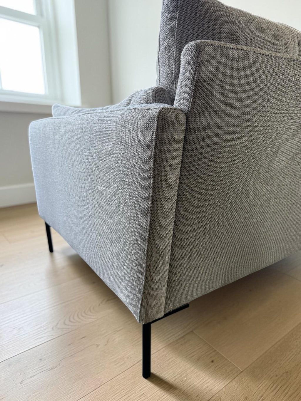 Contemporary 3-Seat Sofa – Light Grey