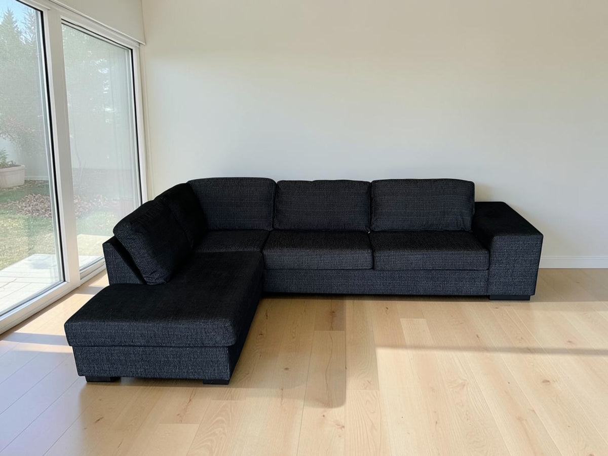 L-Shaped Corner Sofa in Dark Grey / Anthracite