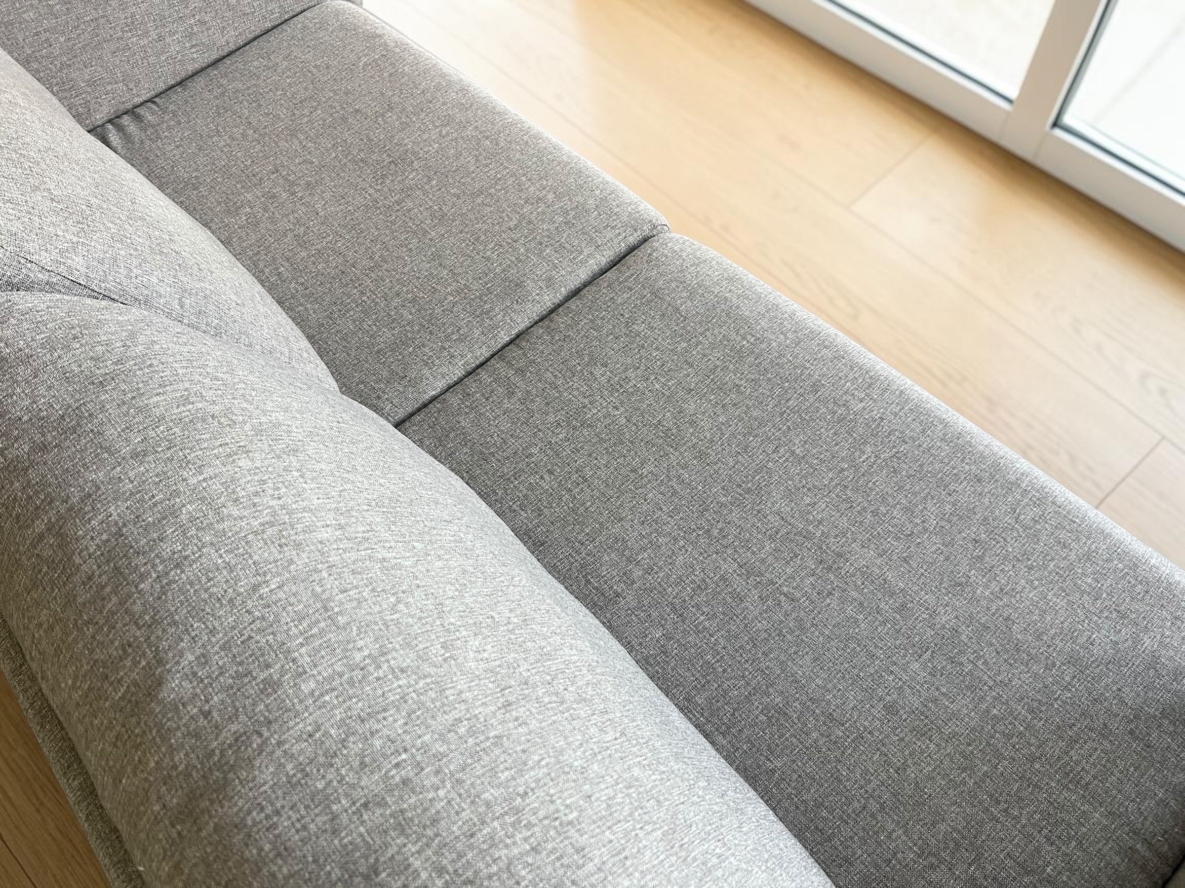 Stylish SITS Sofa in Excellent Condition