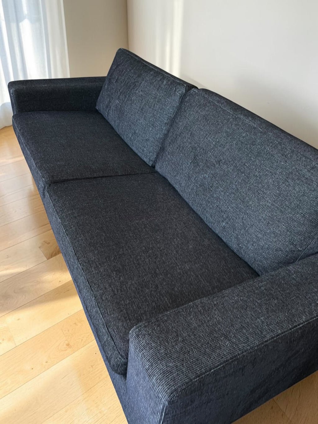 Elegant & Comfortable Living Room Sofa (Non-Sleeper)