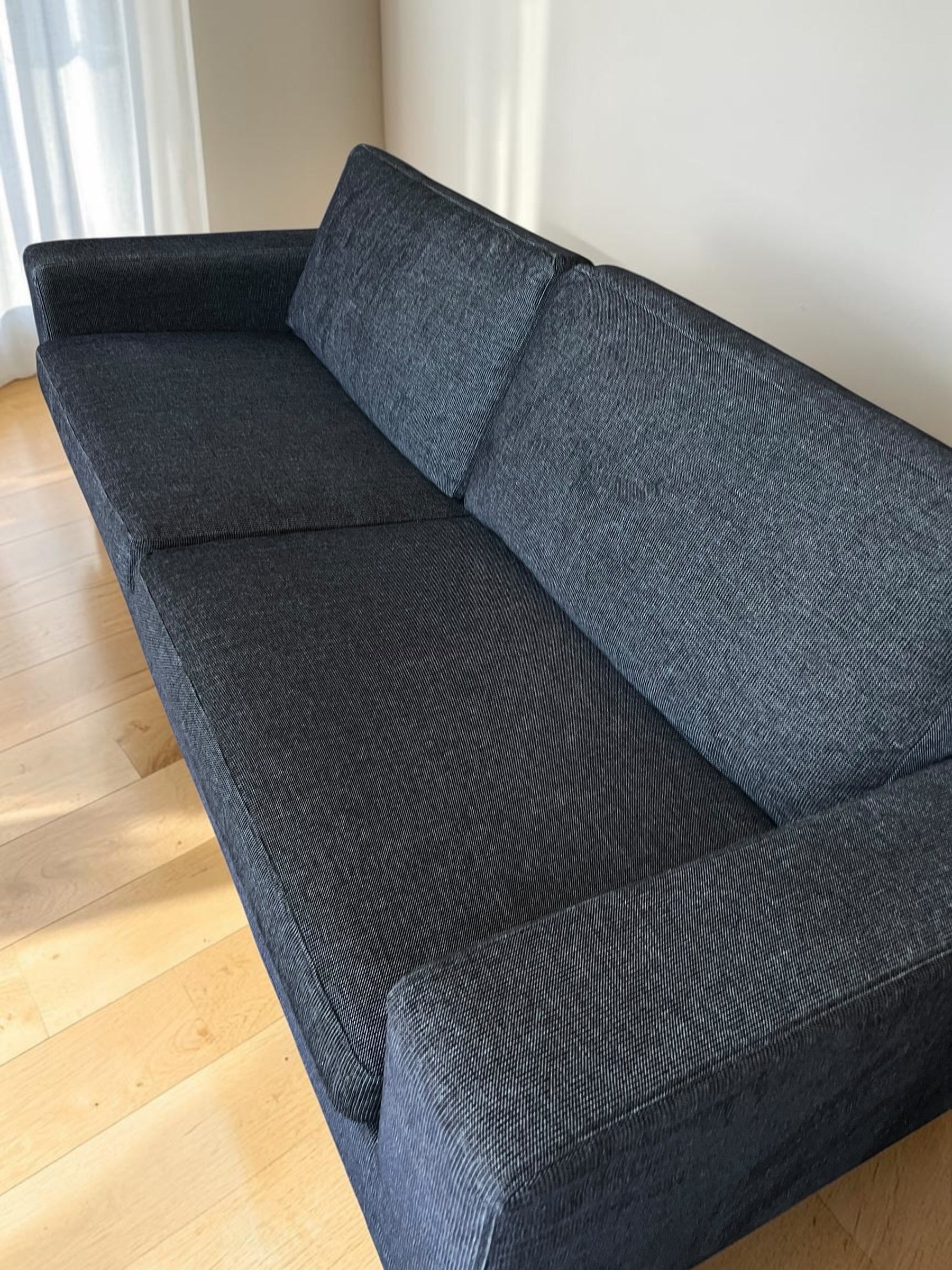 Elegant & Comfortable Living Room Sofa (Non-Sleeper)