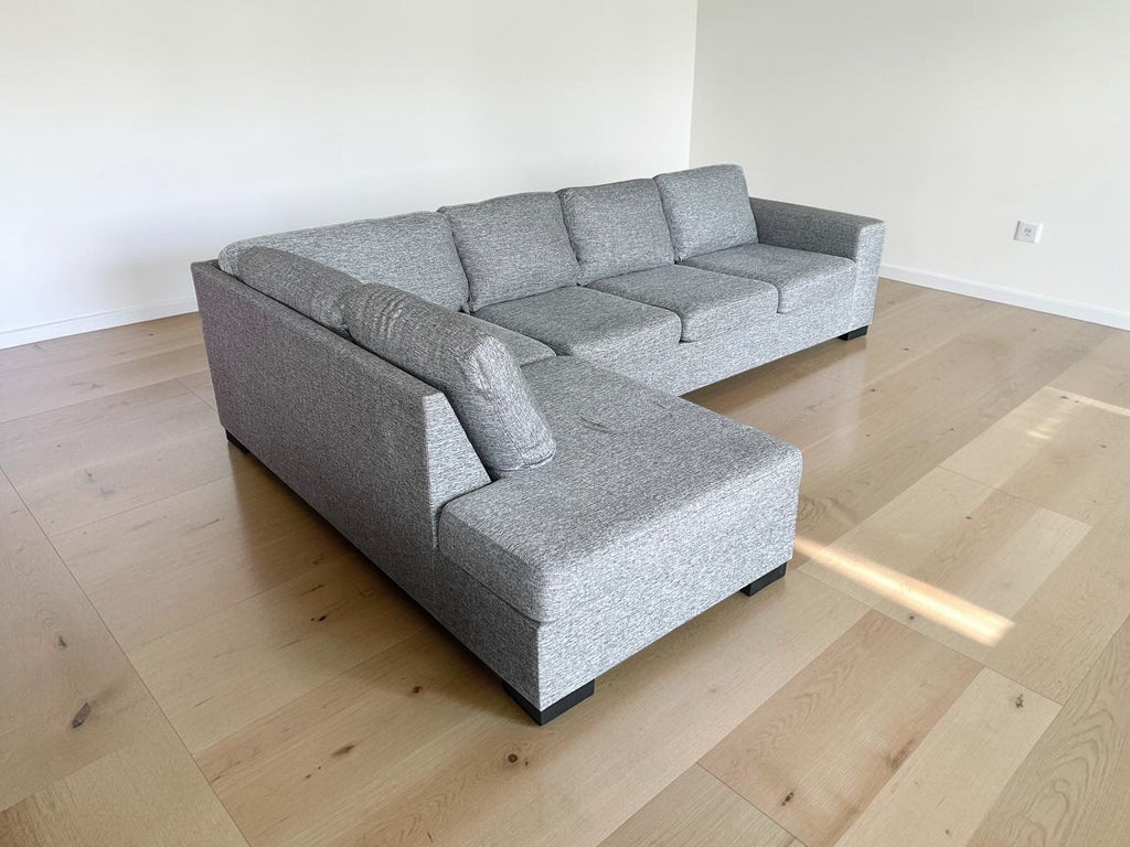 Comfortable Grey Corner Sofa (293 x 190 cm)