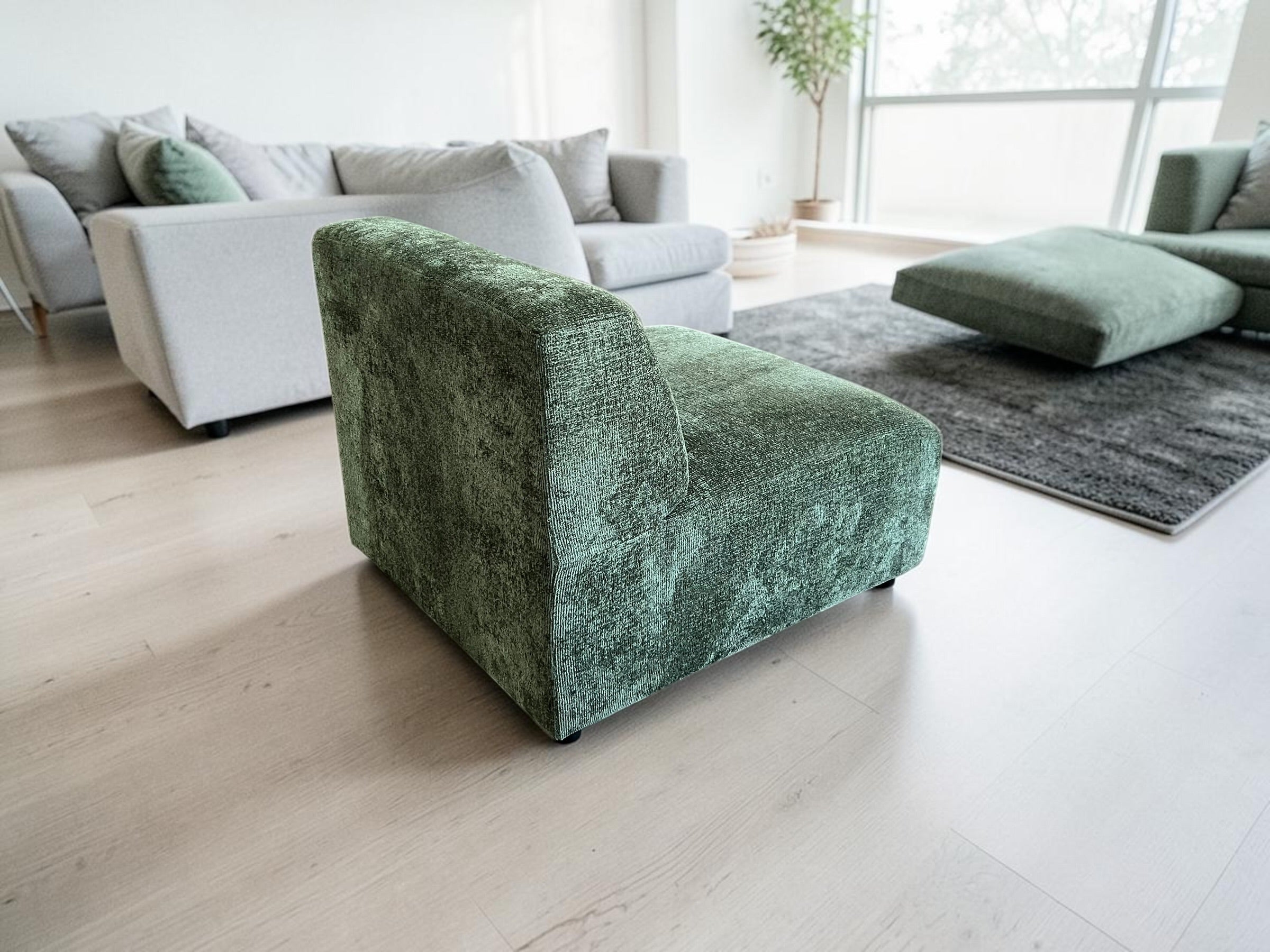 Minimalist Accent Lounge Chair – Olive / Forest Green
