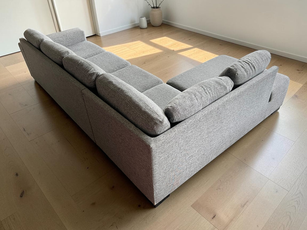 Comfortable Grey Corner Sofa (293 x 190 cm)