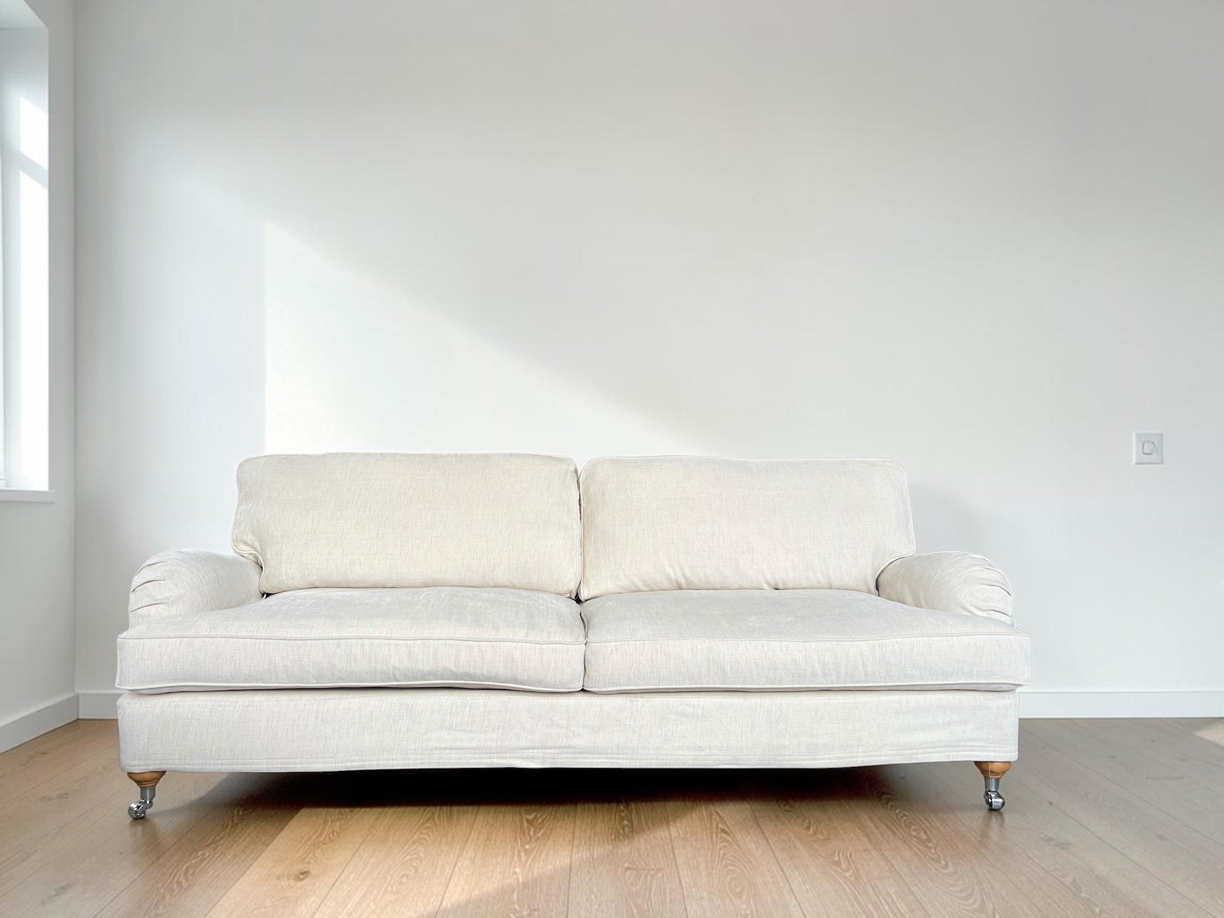 Beautiful & Ultra-Comfortable Beige Sofa (220 x 90 cm)