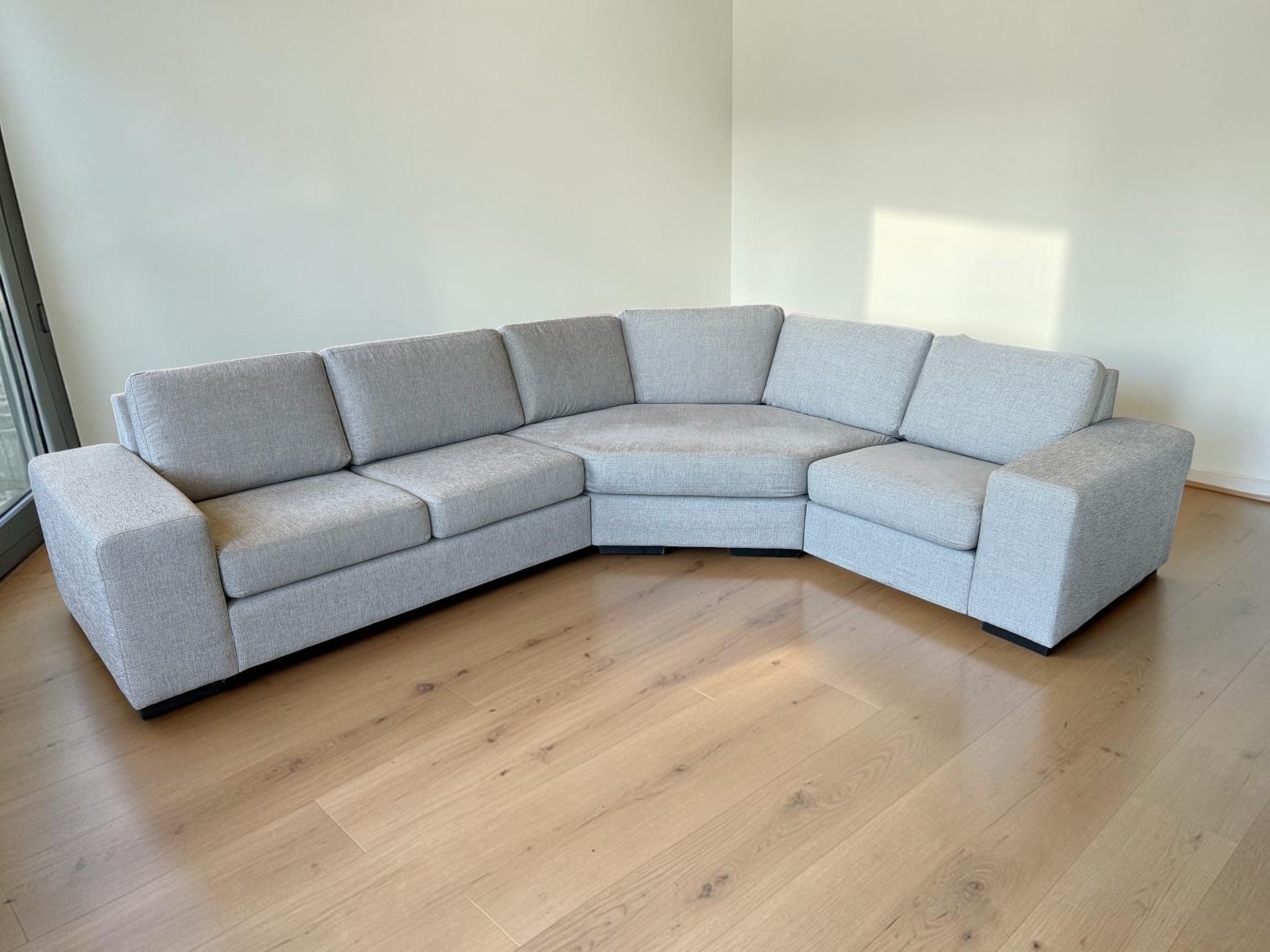 Large & Comfortable Modular Corner Sofa
