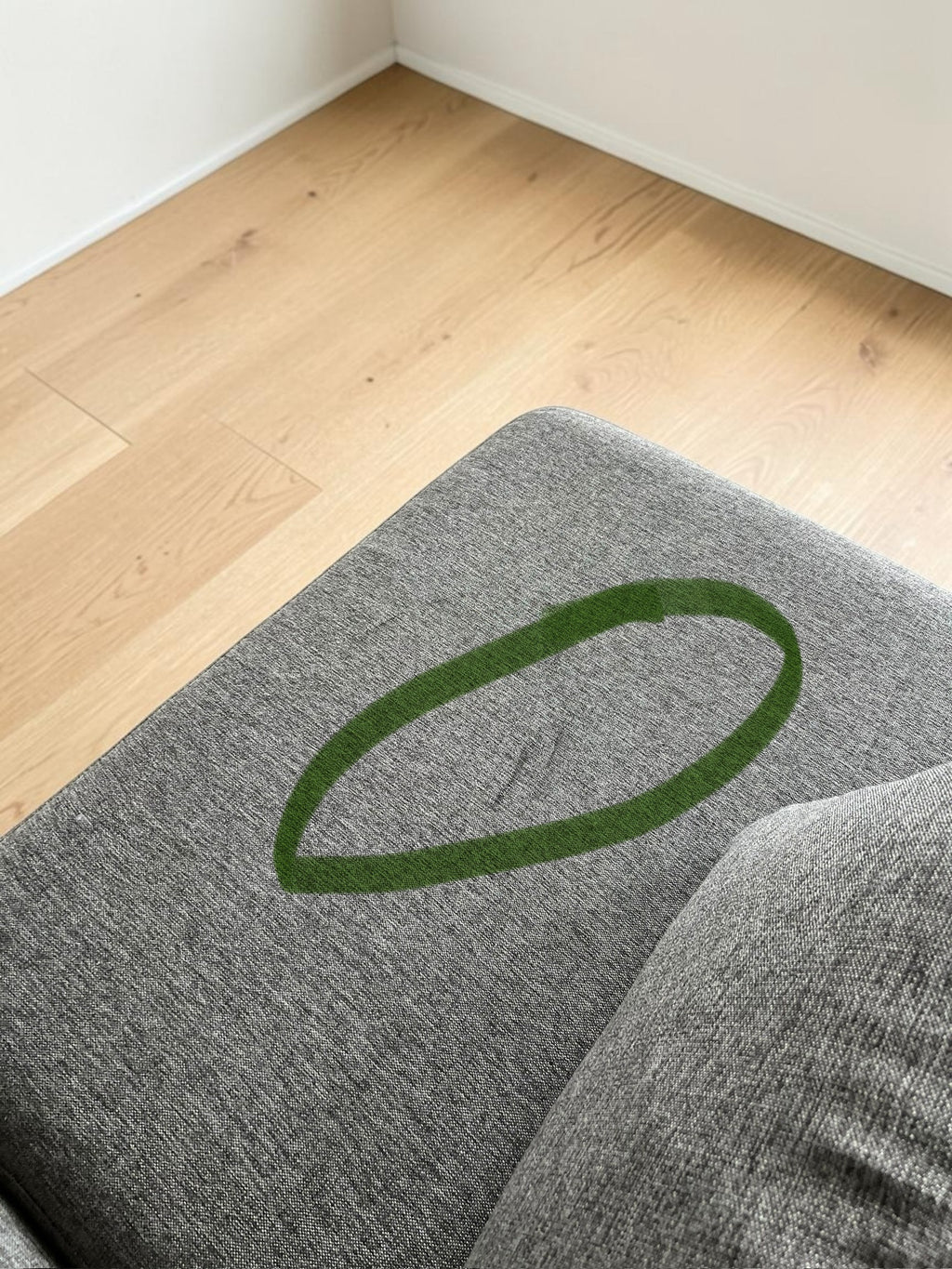 Comfortable Grey Corner Sofa (293 x 190 cm)